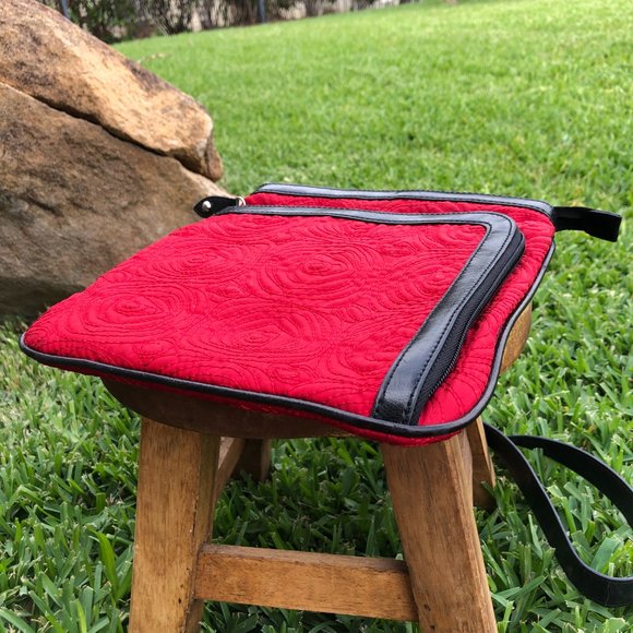 Red Coldwater Creek Crossbody - Picture 2 of 16